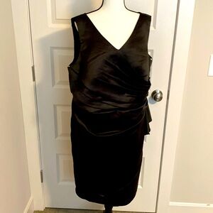 J.J’s House| Black  Sheath V-Neck Knee-Length Satin Dress with crystal brooch.